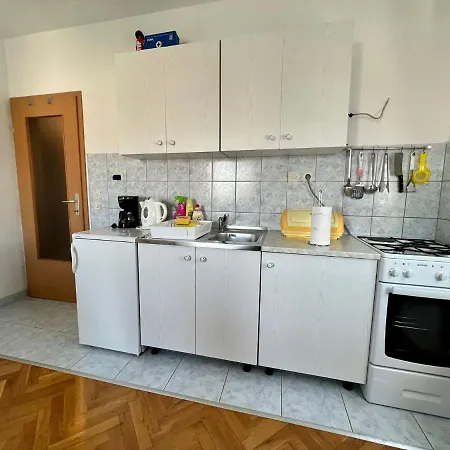 Troisa Apartment