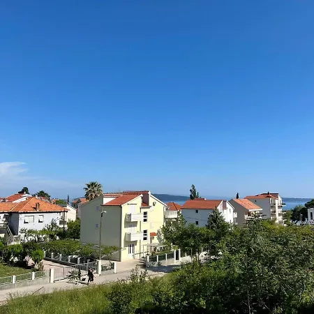 Troisa Apartment