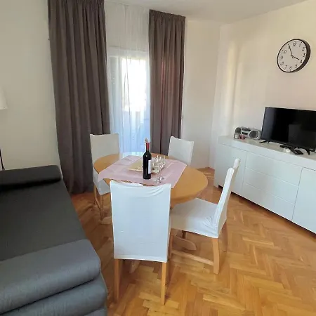 Troisa Kaštela